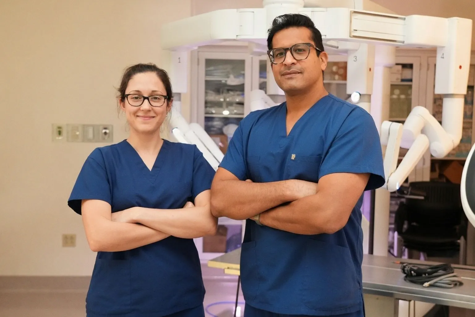 Hito médico: primer trasplante combinado de hígado y riñón mediante cirugía robótica